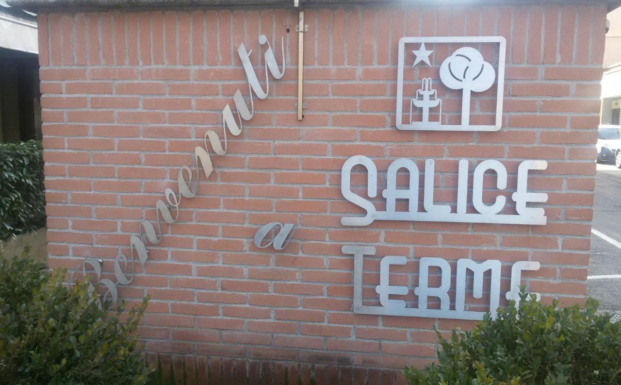 Hotel Salus Salice Terme Exterior photo